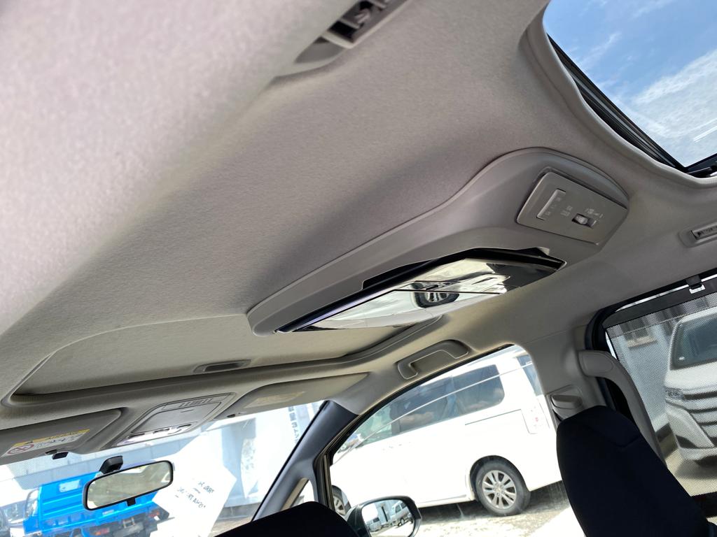 2014 Toyota Voxy Sunroof